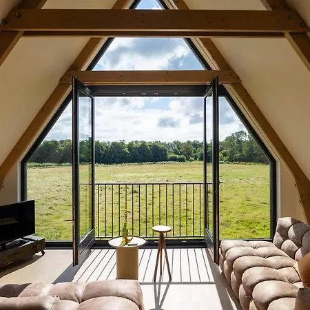 Apartment T Hooghe Huys